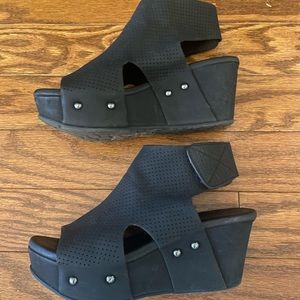 Black Velcro Wedges